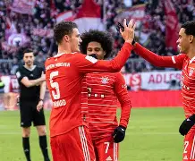 爱游戏下载-拜仁慕尼黑发布备战花絮；窗口期门线救险；NBA常规赛任务艰巨；资深球员宣示担当(拜仁慕尼黑塞程)