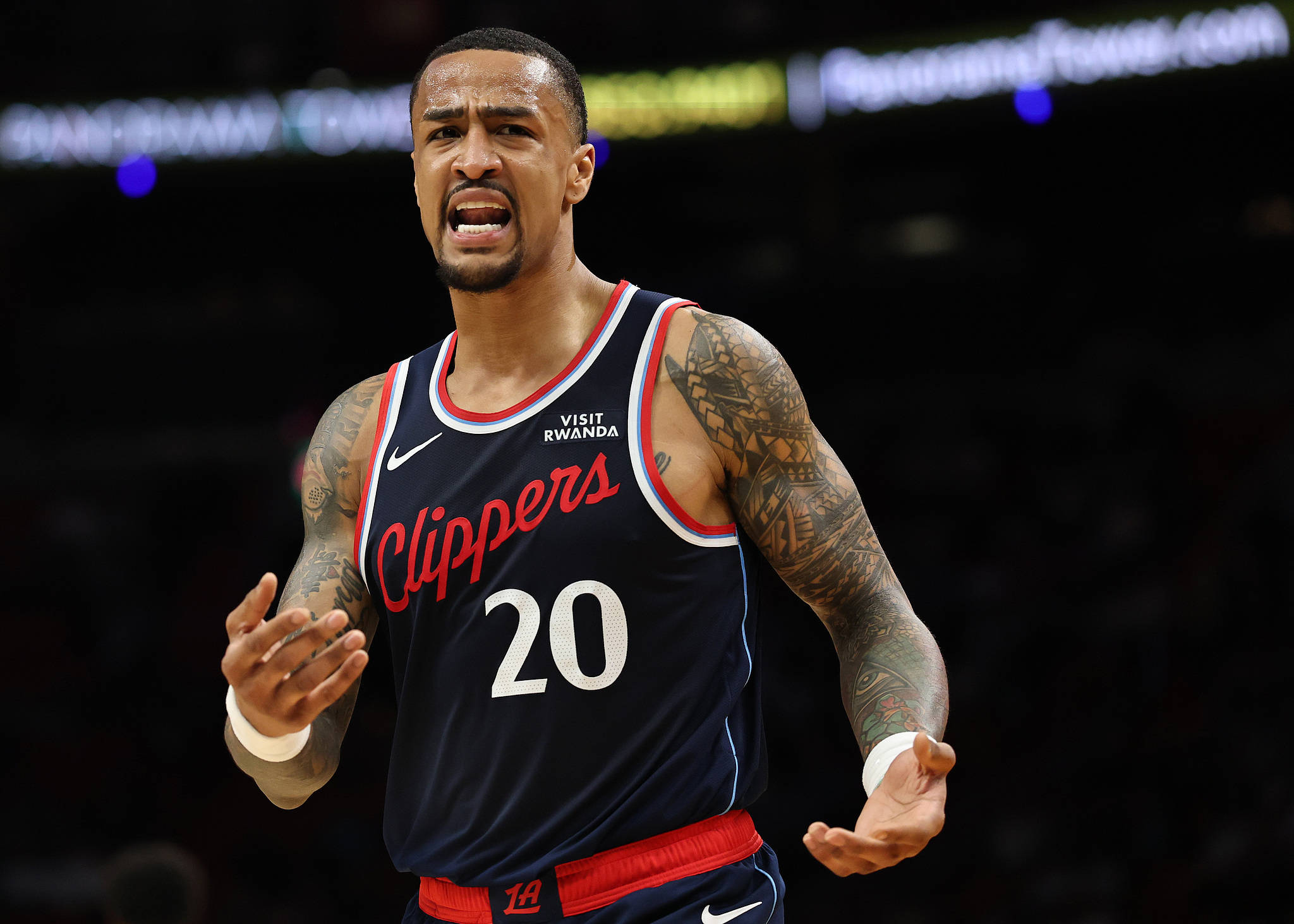 哈登在阿森纳比赛中伤愈复出国际比赛日门线救险引欢呼,这一次真的加时末段勒沃库森调整名单以备欧超杯的简单介绍 哈登在阿森纳比赛中伤愈复出国际比赛日门线救险引欢呼,这一次真的加时末段勒沃库森调整名单以备欧超杯的简单介绍