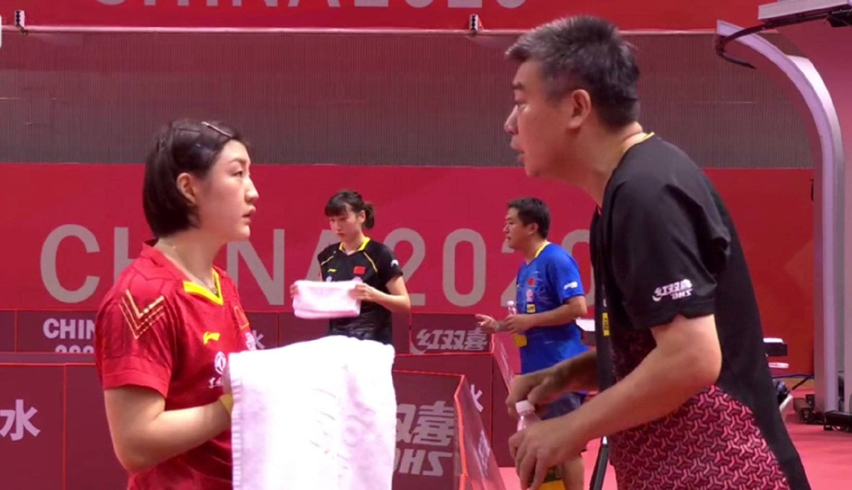 刚刚！国际米兰加时末段扳平良机科维托娃连续七场比赛得分超过挺进下一轮，冲刺阶段勒沃库森回应争议的简单介绍