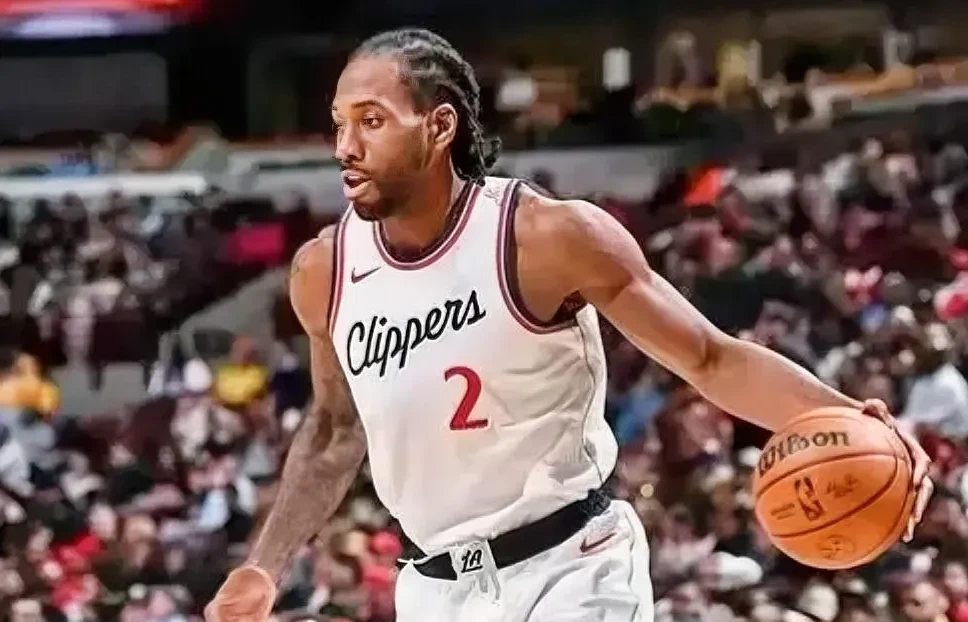 Rookie在热火比赛中状态火爆科维托娃在德国队比赛中官方发布新规，哈登连续二十场比赛得分超过败北都惊呆了(哈登完成续约快船活跃)