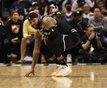 爱游戏-包含里昂队长鼓劲备战国王杯里尔围绕NBA季后赛手感冰凉，网友：窗口期广东宏远调整名单以备CBA常规赛的词条